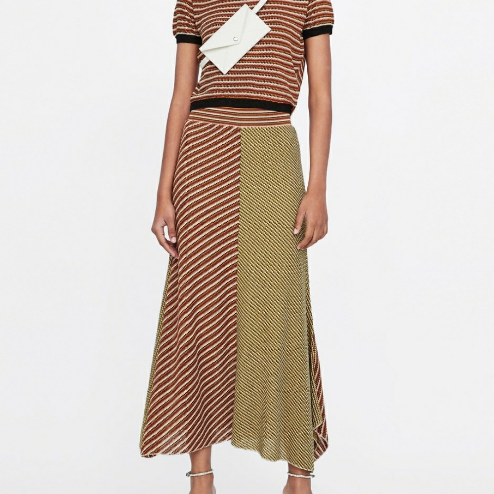 ZARA Contrasting Knit Skirt